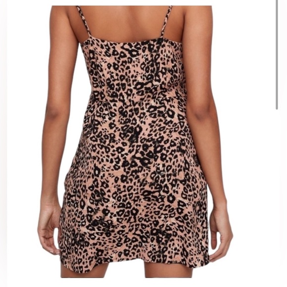 Wilfred Isabelle Leopard Print Mini Dress with pockets  - Tan and Black - Picture 5 of 5